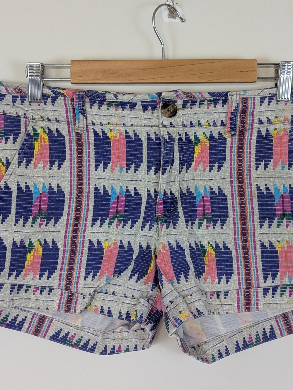 American Eagle Midi Stretch Multicolor Aztec-Style Twill Shorts